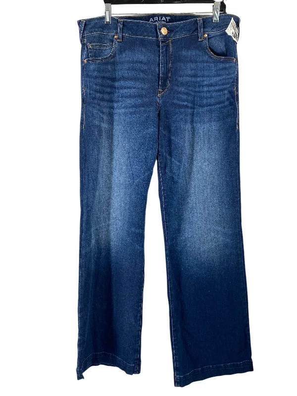 Jeans Flared By Ariat In Blue Denim, Size: 34